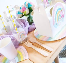 Load image into Gallery viewer, Luxe Picnic